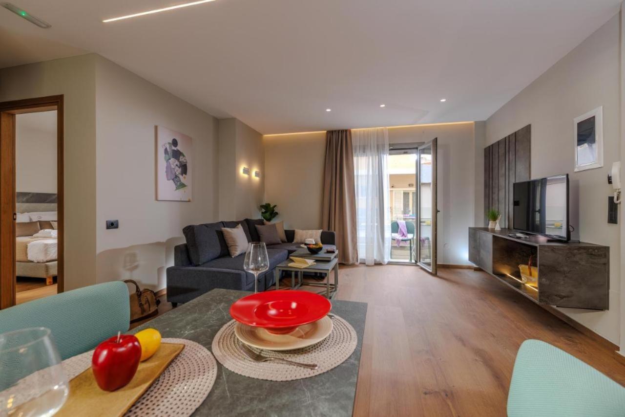 Jolly Suites Heraklion  Exterior photo