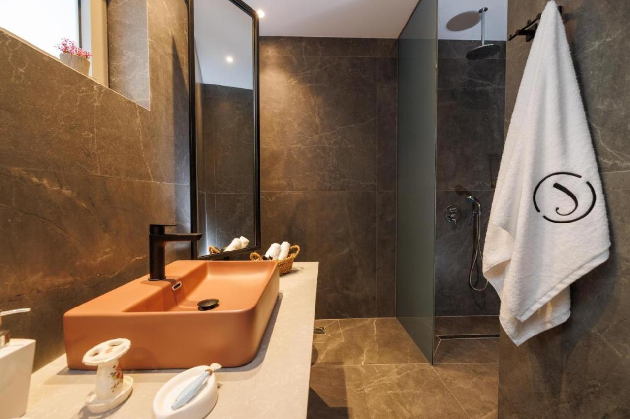 Jolly Suites Heraklion  Exterior photo
